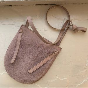 madewell knot crossbody bag in faux fur